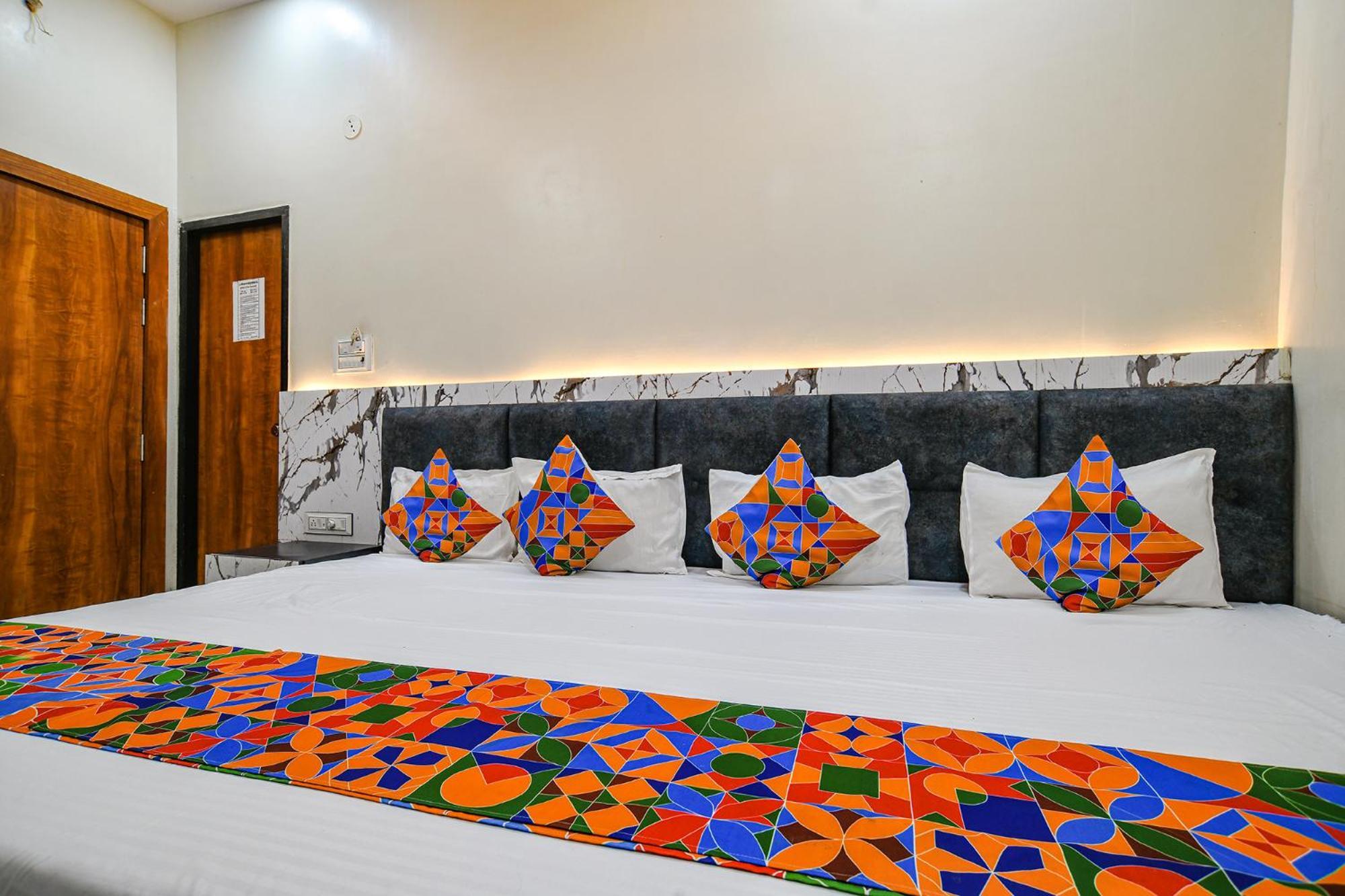 Fabexpress Orbit Hotel Ujjain Ngoại thất bức ảnh