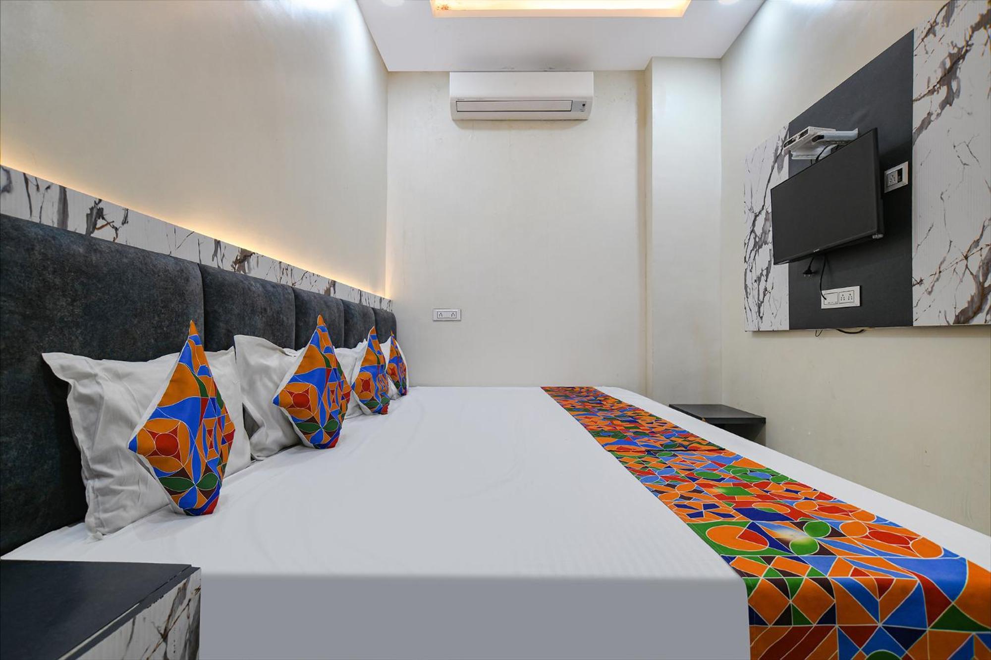 Fabexpress Orbit Hotel Ujjain Ngoại thất bức ảnh
